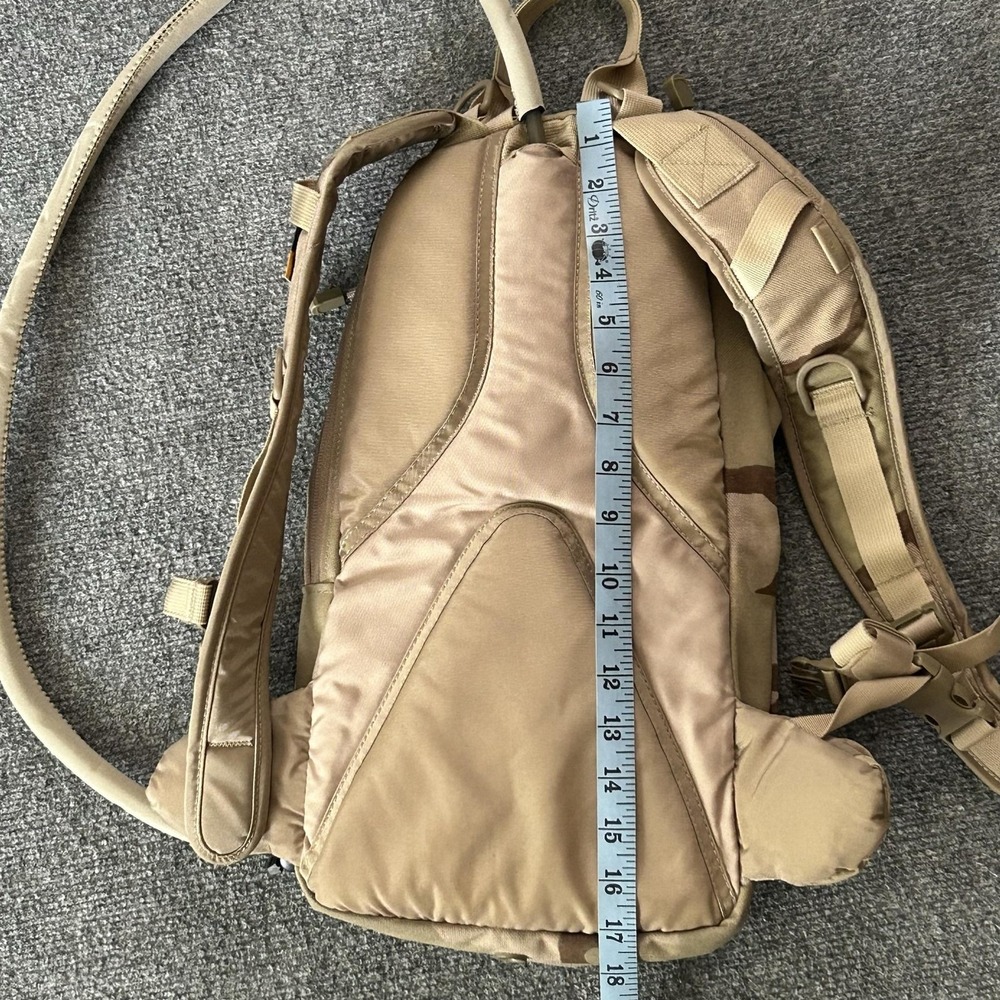 CamelBak Hydration Backpack Tan Camo One Size Omega 3.0L 100oz MOLLE Hiking - Picture 10 of 12
